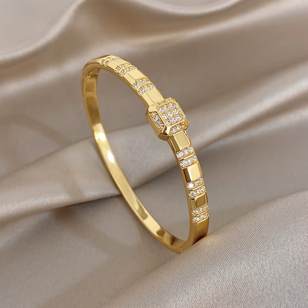 AENSOA – Bracelets carrés tridimensionnels tendance en micro-zirconium, double rangée de strass, bou