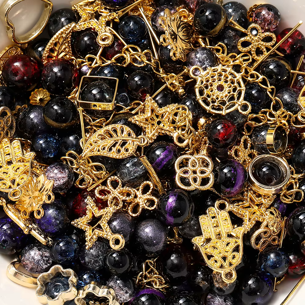 Lot de 30 à 50 g/lot de perles de verre mélangées, pendentifs en métal, perles d'espacement, accesso