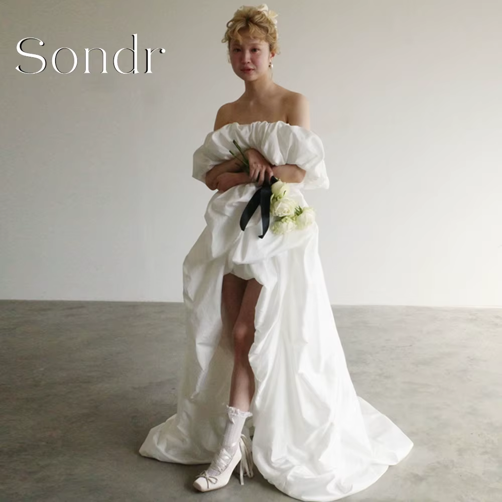 Robes de mariée japonaises modernes Sondr personnalisées, style hi-lo, pour femmes, col bateau, plis