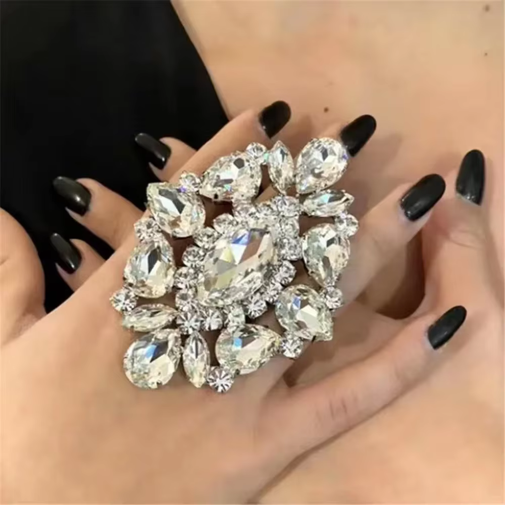 Bague ovale exagérée, grande bague en diamant en forme de goutte d'eau, accessoire de bijoux élégant