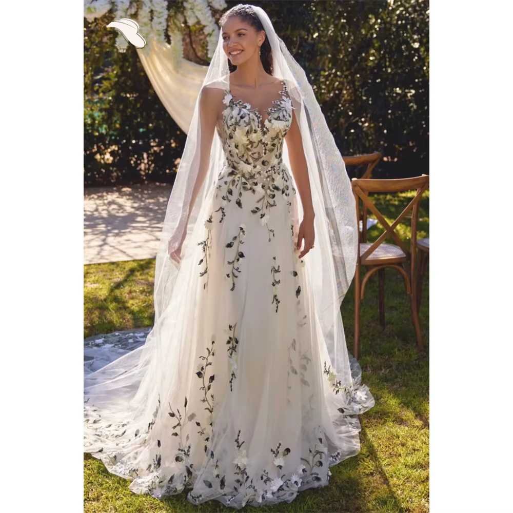Robe de mariée Lorinda personnalisée en tulle blanc, col en V, sans manches, dos nu, traîne courte, 