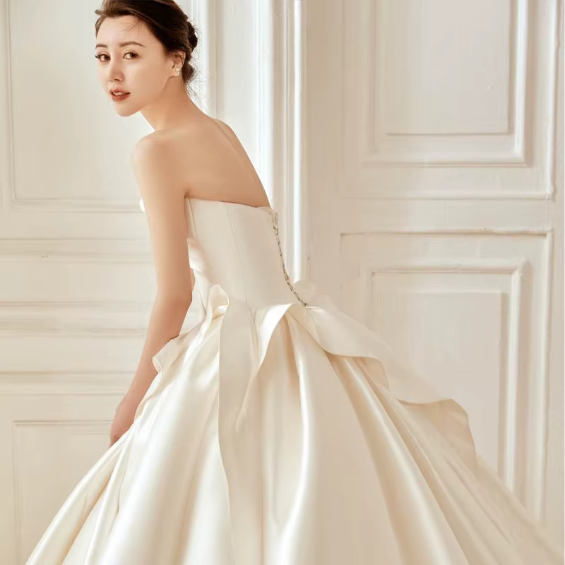 Robe de mariée principale en Satin sans bretelles, nouveau Style, tempérament élégant, traîne à pail