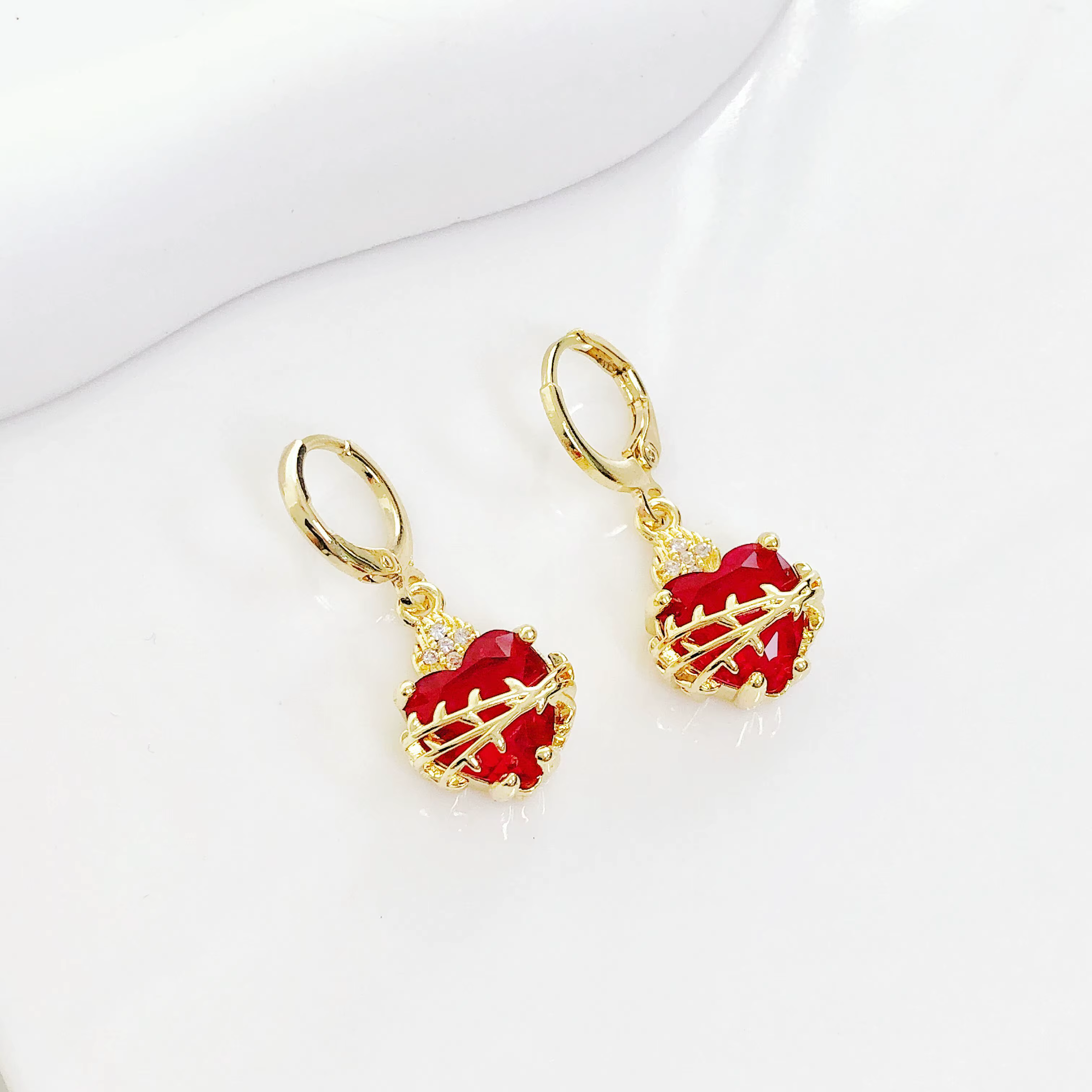 Boucles d'oreilles pendantes en cristal plaqué or en forme de cœur sacré pour femmes et filles, en Z