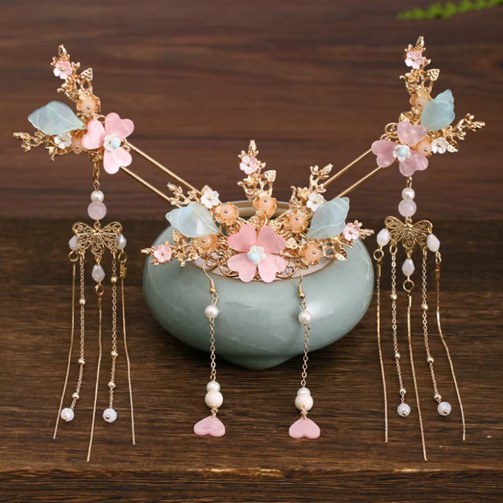 Ensemble de peignes et épingles à cheveux de mariage faits à la main avec fleurs, cristaux et perles