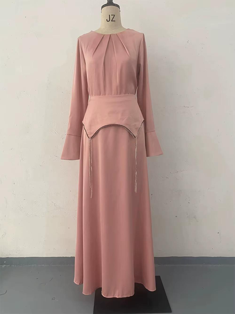 Robe de soirée en Satin de couleur unie, élégante, taille ajustée, pompon argenté, robe de bal éléga