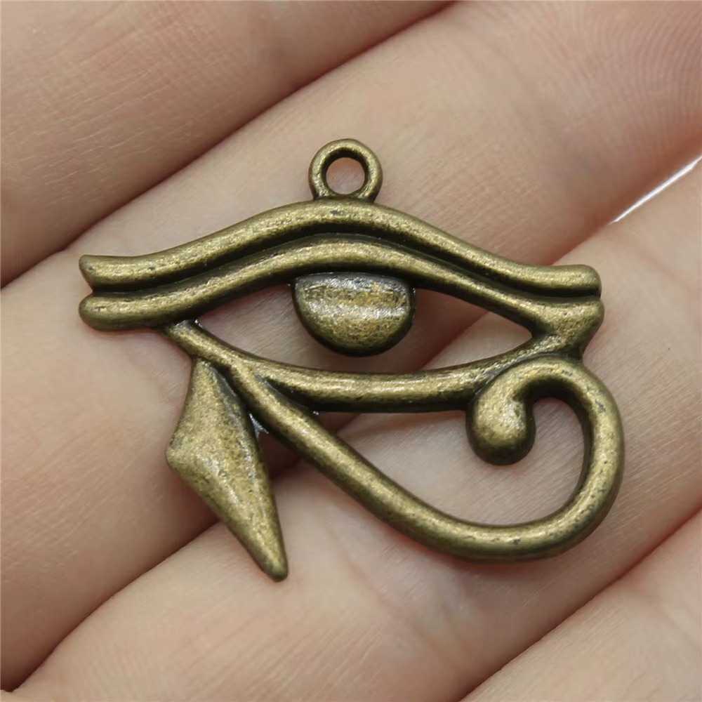 WYSIWYG 5 pièces breloques ancienne egypte oeil d'horus 33x27mm pendentifs de couleur argent Antique