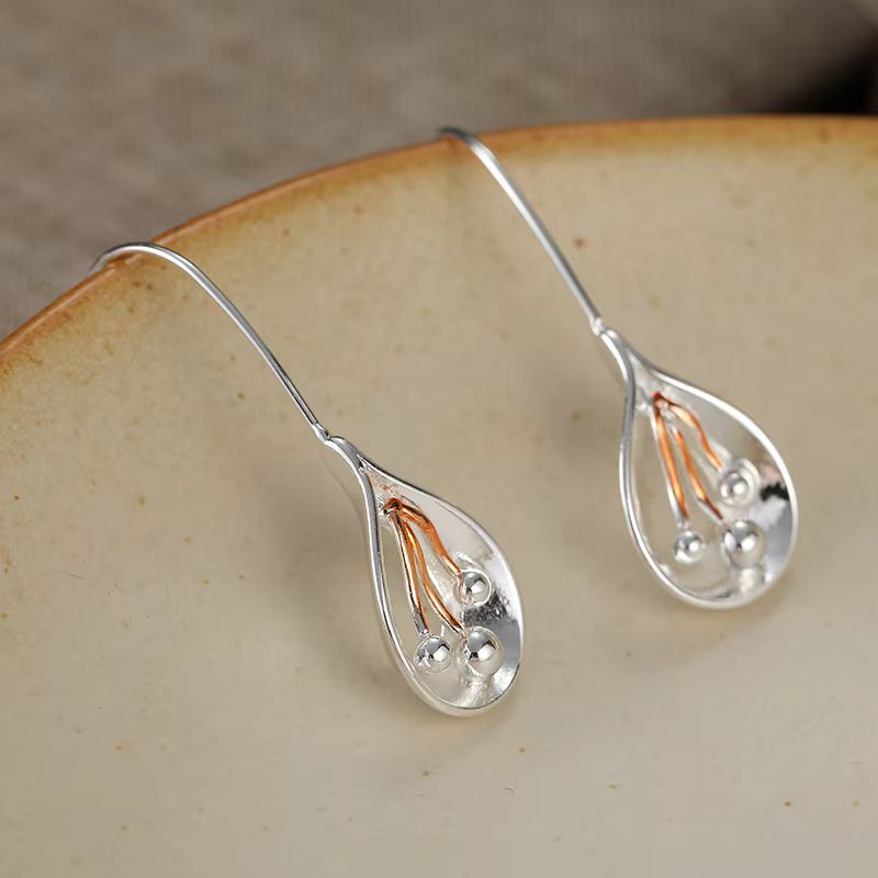 Boucles d'oreilles pendantes en feuille dorée avec imitation perle, style bohème chic, pour femmes, 