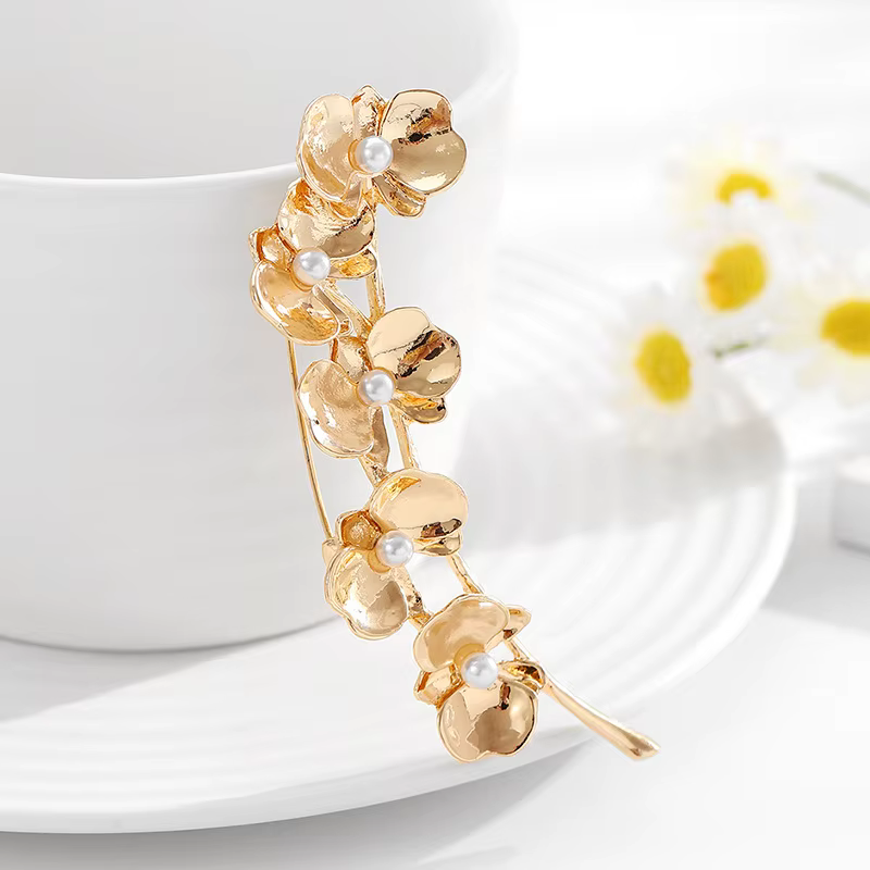 Broches de luxe dorées en forme de papillon, orchidée et fleur, avec perles, pour femmes, accessoire