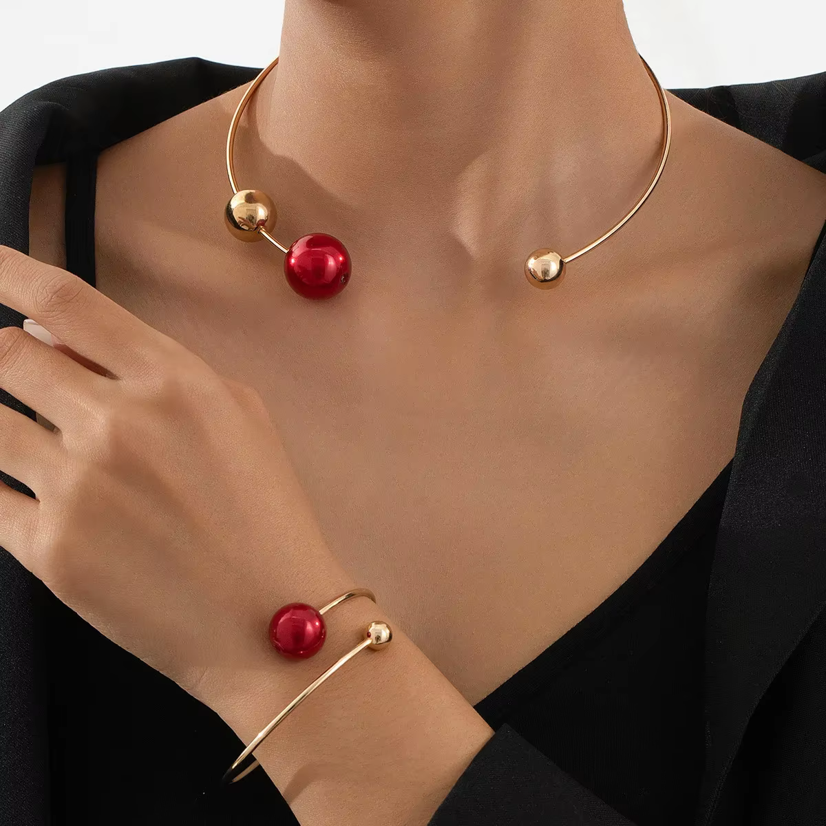 Ensemble collier et bracelet assortis rouge et or, style simple, pour banquet et festival de musique