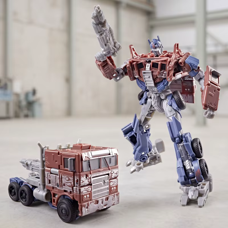 【Nouveau en stock】 Jouets de transformation de la série Studio AOE Optimus Prime Voyager Class, figu