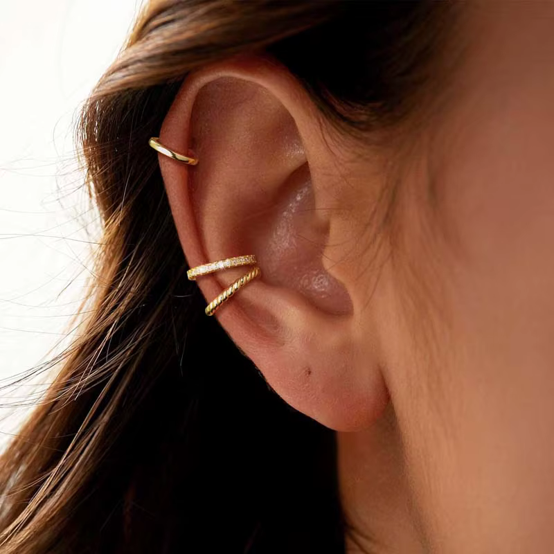 Boucles d'oreilles à Clip en cristal couleur or pour femmes et filles, minimaliste en métal en forme