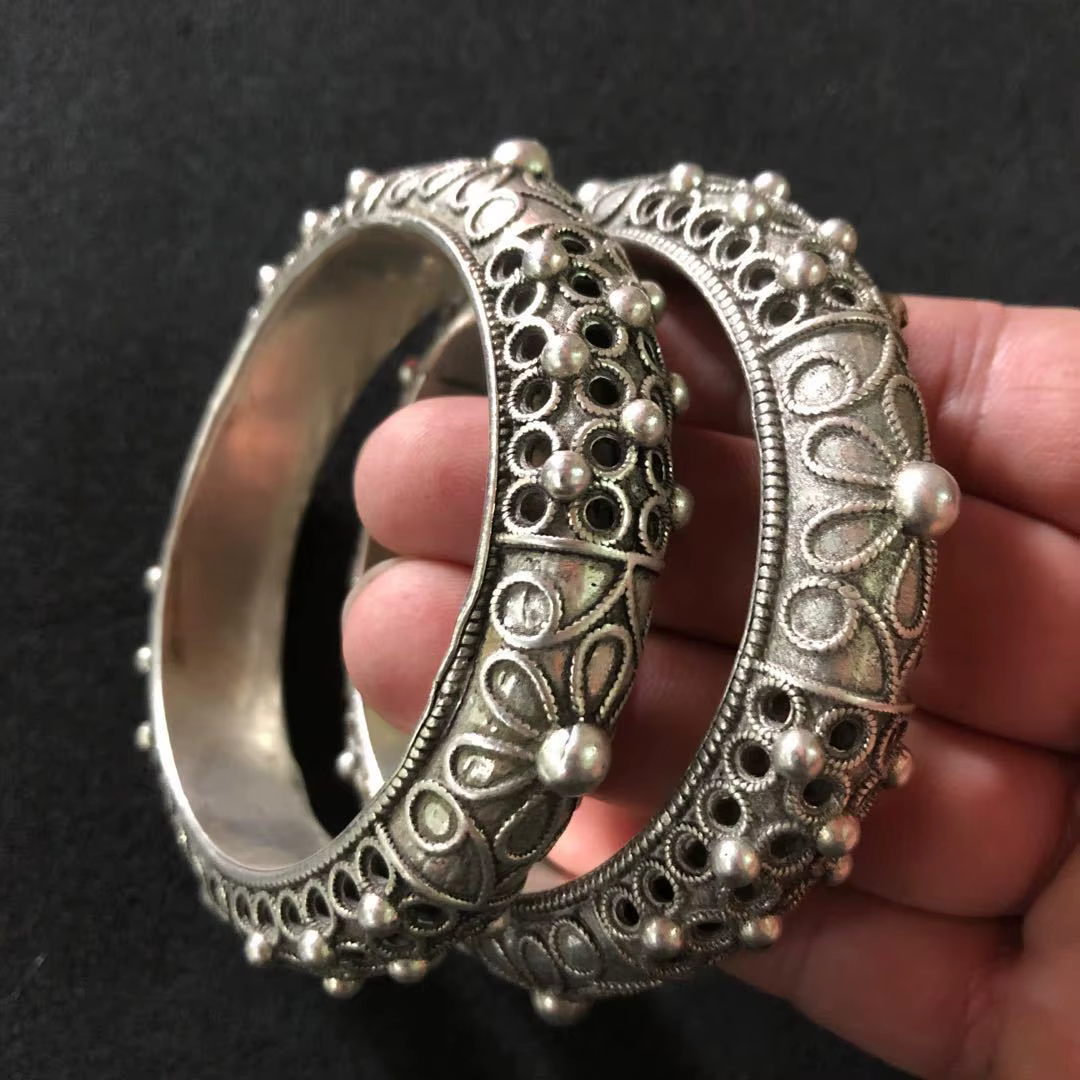 Bracelet Tibétain en Argent ATA Ao Noir, Bijoux à la Main, Vente en Gros, 1 Paire