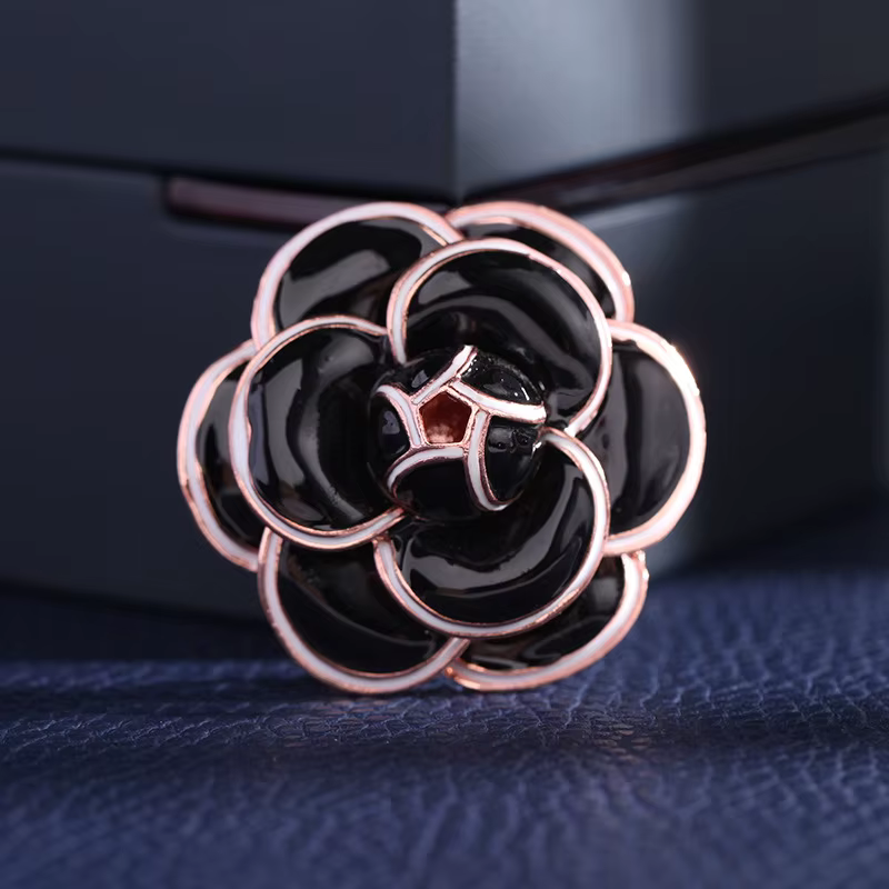 Petite broche camélia parfumée de luxe pour femmes, broches à fleurs en perles haut de gamme pour da
