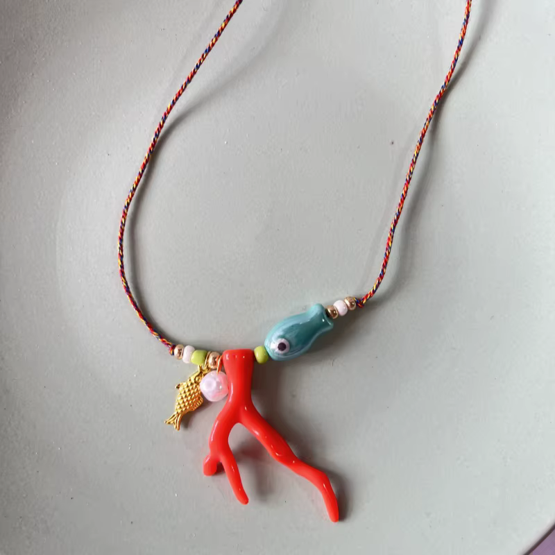 Collier Ras du Cou avec Pendentif Poisson pour Femme, Accessoire Perlé Coloré, Bijoux Cadeau, Y2K, É