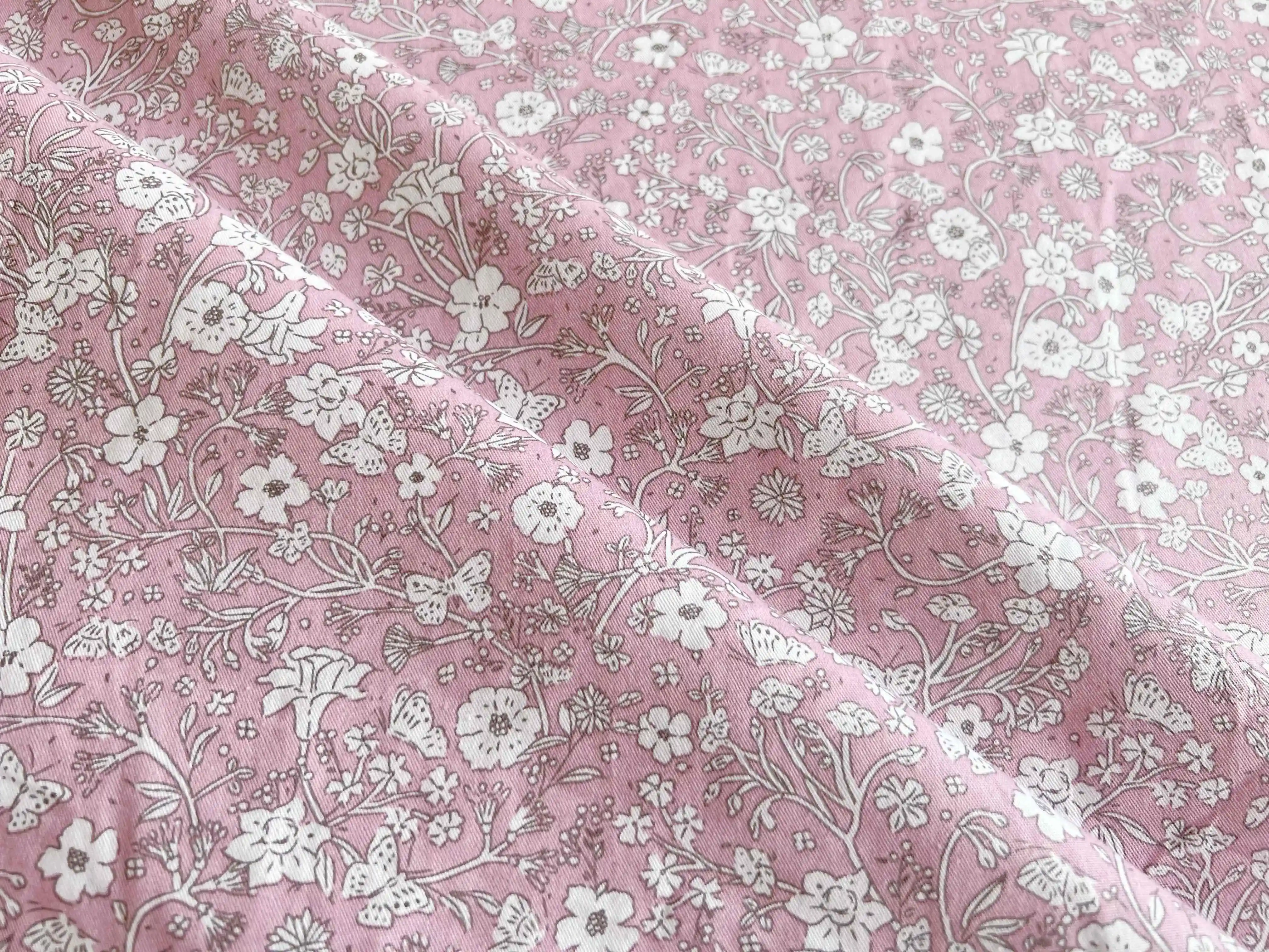 Tissu imprimé en coton rose élégant et polyvalent, 160x50cm, pour la literie, les nappes, les rideau
