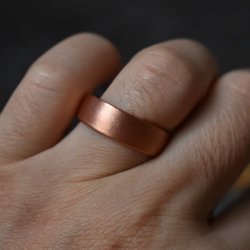 Anneau en cuivre pur à motif brossé mat, traitement magnétique, bague pour douleurs articulaires, ad