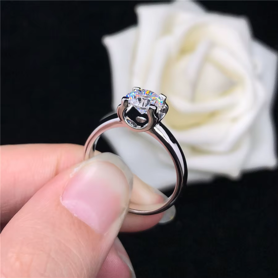 Bague de fiançailles en or blanc massif 18 carats pour femme, diamant 1CT, design parfait, qualité d