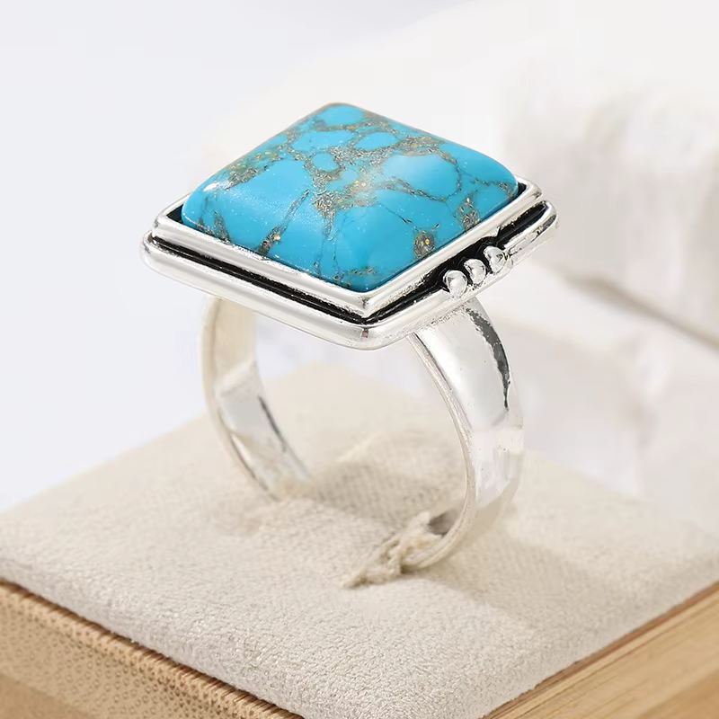 Bague carrée vintage en turquoise synthétique incrustée plaquée argent pour femme, bijoux minimalist