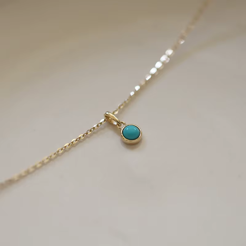 Mini collier incrusté d'argent pour femme, petit pendentif, tempérament de la mode, chaîne de clavic