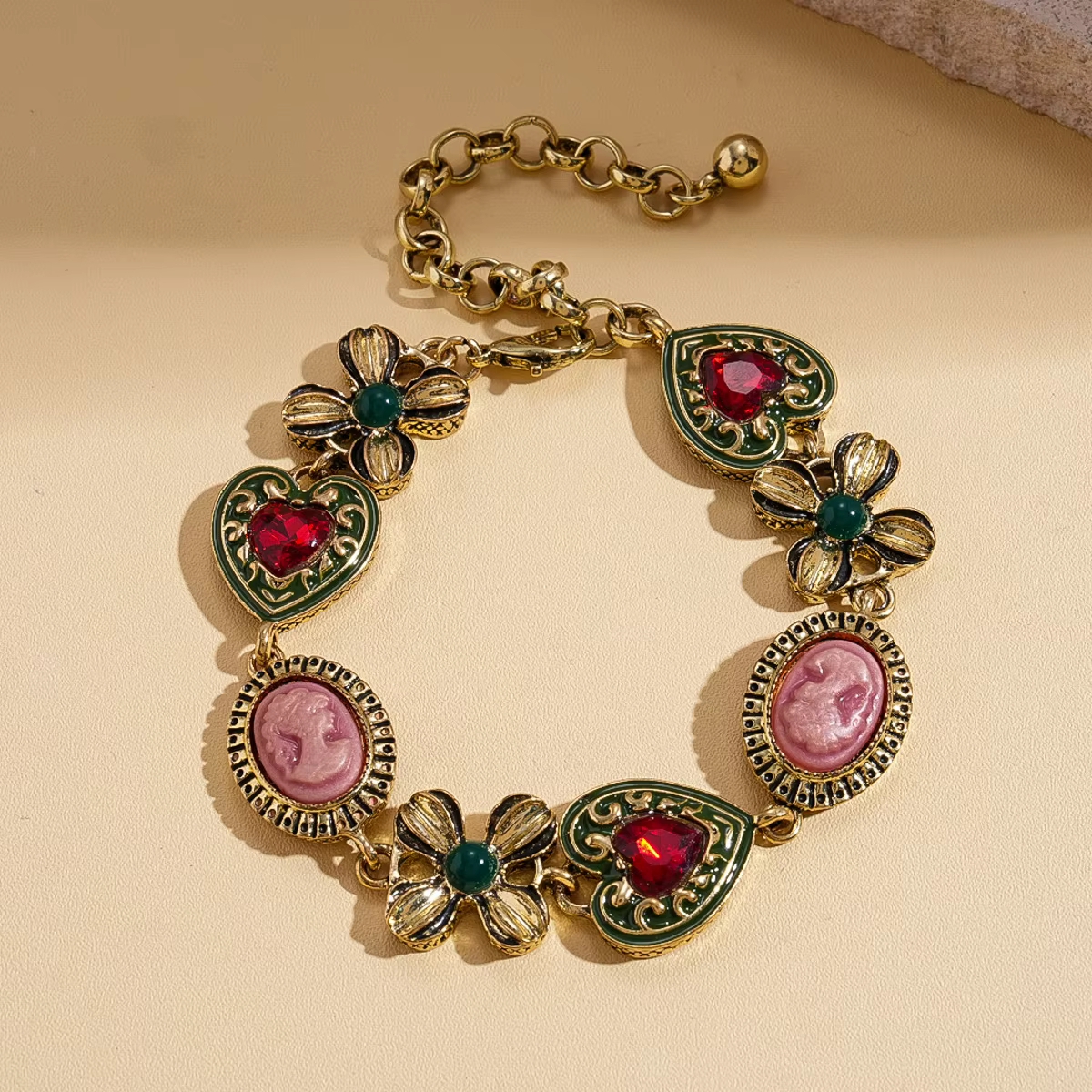 Bracelets de Portrait de Style palais médiéval pour femmes, Vintage, fleur, cœur, strass, tempéramen