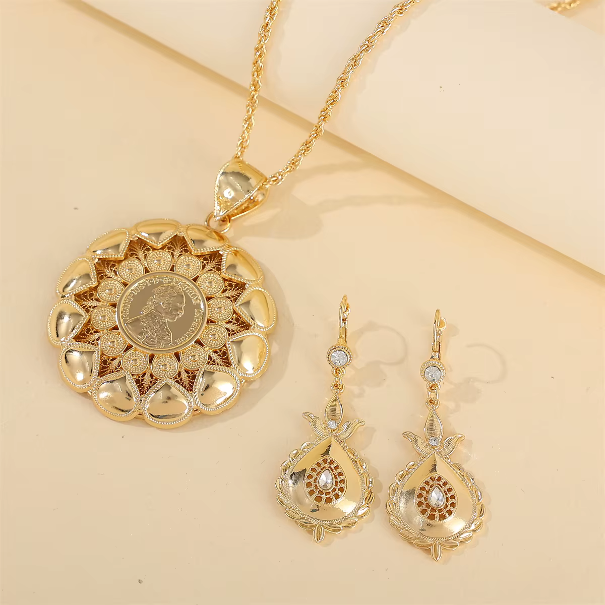 Ensemble deux pièces collier et Bracelet rétro français, bijoux à motif de Portrait populaire algéri