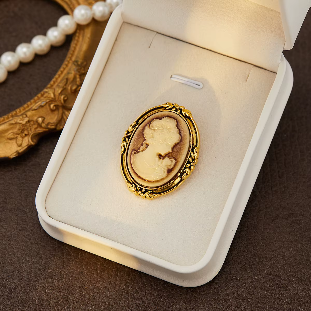 Broche vintage camée pour femme, forme ovale, avec perles dorées, portrait de la reine Victoria, bro