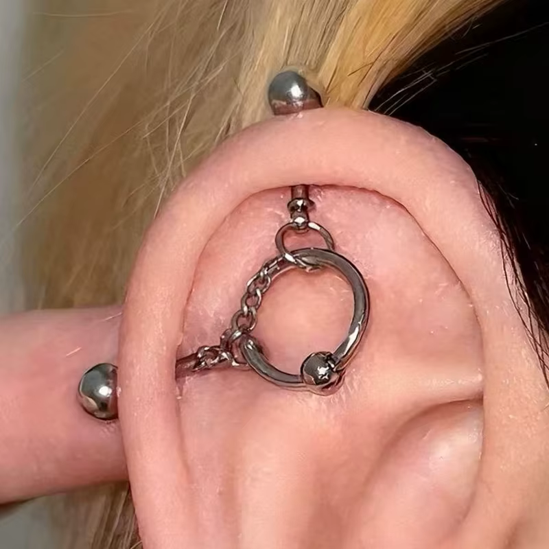 Boucles d'oreilles gothiques en forme d'épine de cœur pour femmes, accessoires Cool pour femmes, Gru