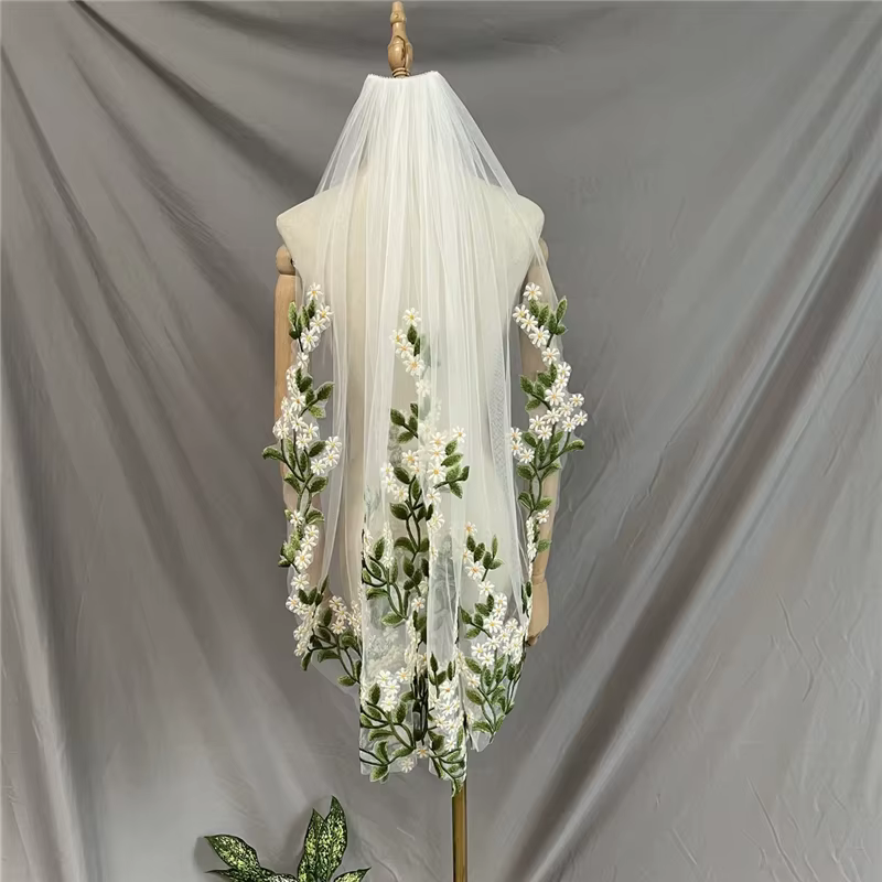 Voile Court en Tulle Blanc Ivoire Brodé avec Peigne pour Mariée, Feuilles Vertes, Fleurs Jaunes, Acc