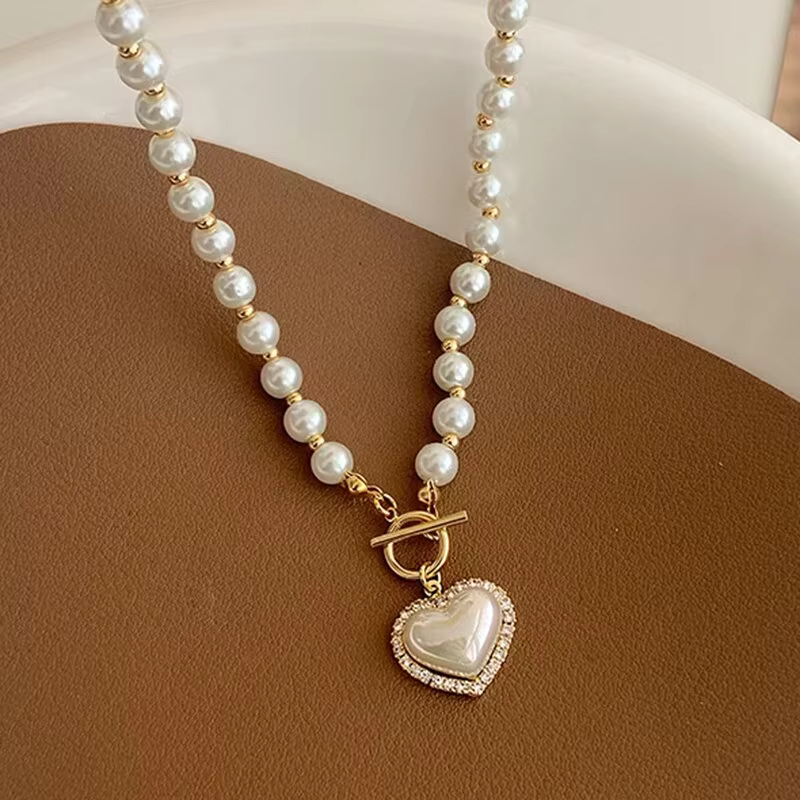 Collier de perles de luxe pour femme, bijoux vintage, collier avec pendentif en forme de cœur, acces