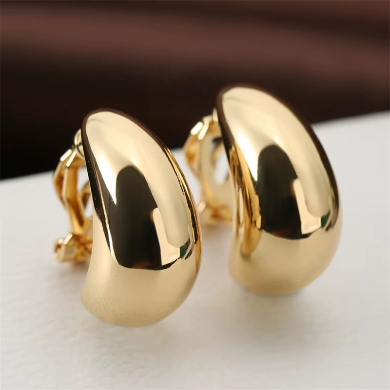 Boucles d'oreilles de luxe pour femmes, mode européenne et américaine, lumière française, Clip d'ore