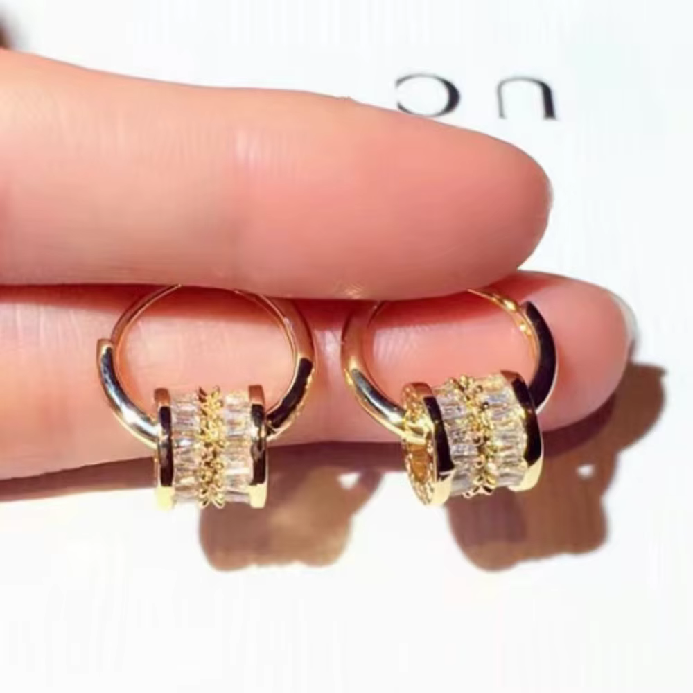 Boucles d'oreilles rondes en Zircon Super brillant pour femmes, bijoux de luxe charmants, cadeau de 