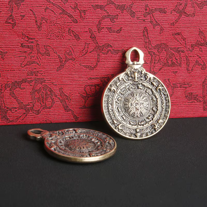 Médaille Bagua chinoise ancienne – Talisman Feng Shui avec symboles Yin Yang et I Ching, amulette en