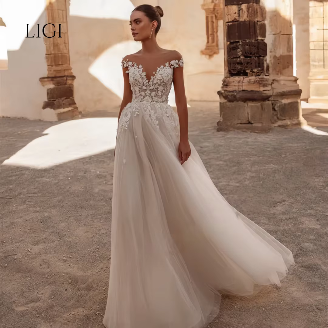 Robes de mariée LIGI élégantes en dentelle appliquée, coupe trapèze, manches courtes, col rond, dos 