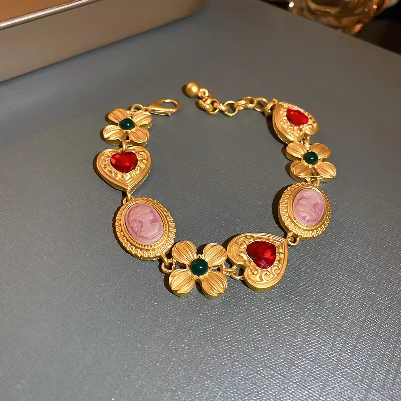 Colliers avec Portrait de fleur Vintage médiéval pour femmes, Bracelet en strass en forme de cœur, b