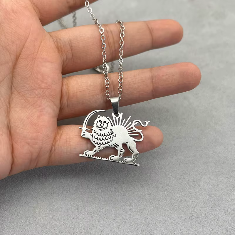Collier Pendentif Lion et Soleil de l'Empire Persan, Vintage, en Acier Inoxydable, Symbole Historiqu