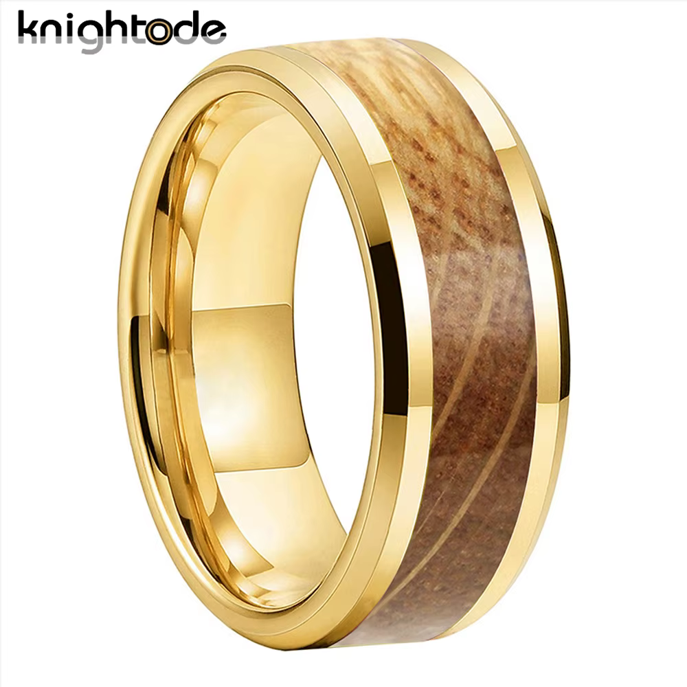 Bague en tungstène 8 mm avec incrustation en bois de chêne whisky, bords biseautés, finition polie, 