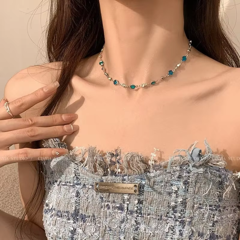 LATS – collier papillon romantique en cristal bleu pour femmes et filles, Simple et brillant, ras du