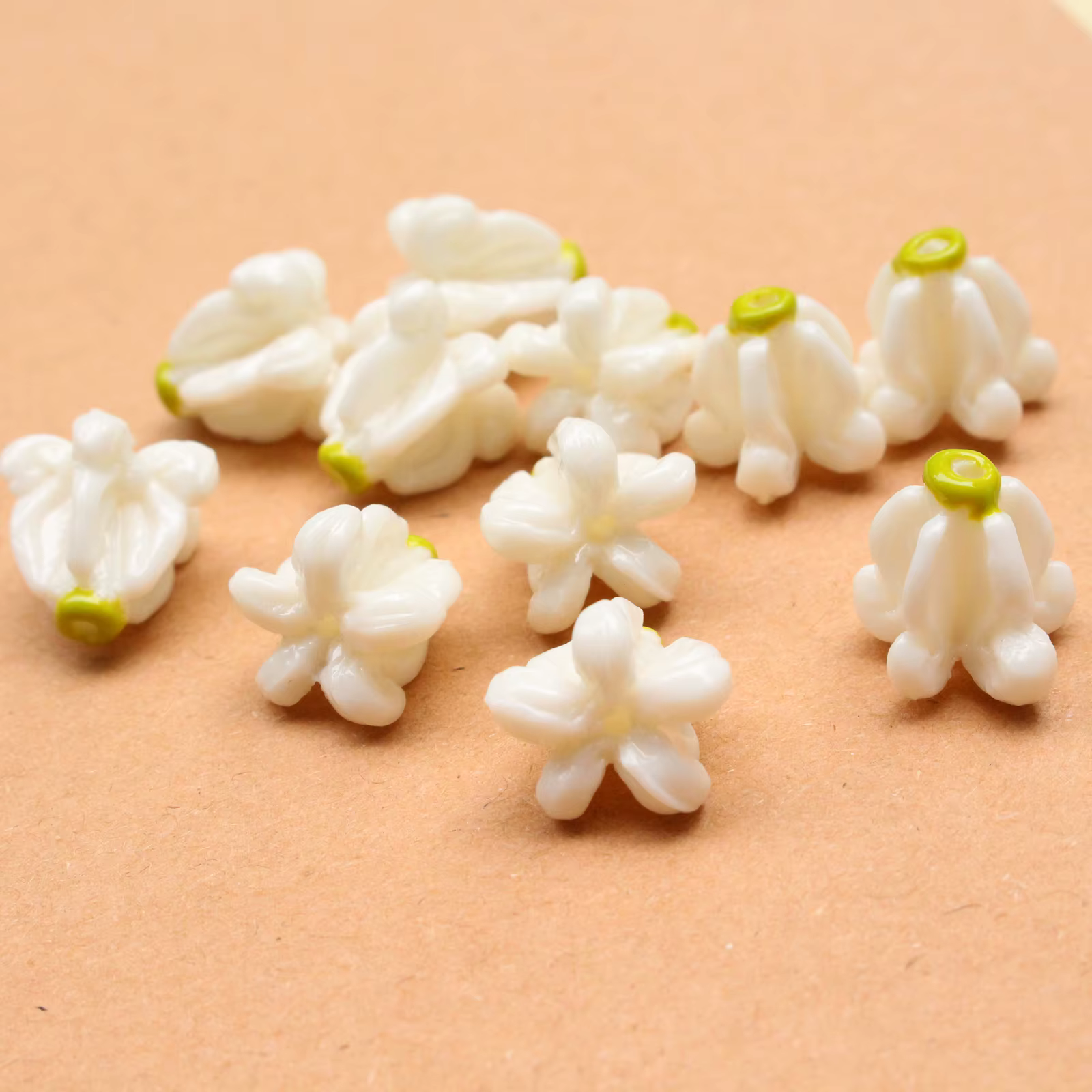 Perles artificielles en corail froissé, motif couronne florale, vertes, style Hawii Ocean, pour la f