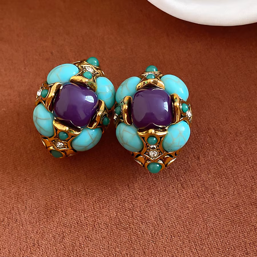 Boucles d'oreilles clous vintage en résine et cristal, bijoux d'oreille rétro de luxe au tempérament
