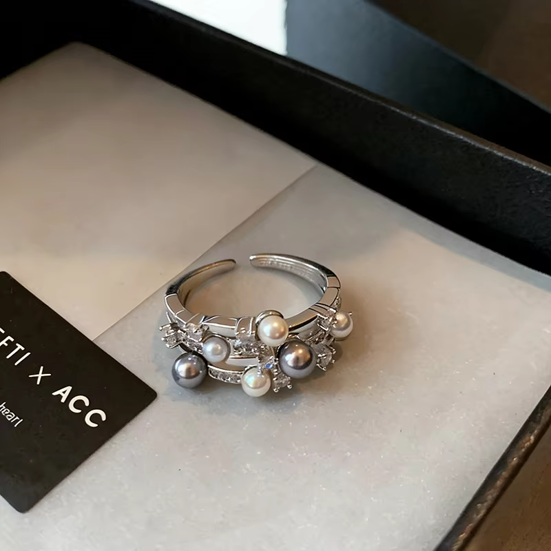 Bague ouverte multicouche en métal avec zircon imitation perle et motif vent froid, bijoux tendance 