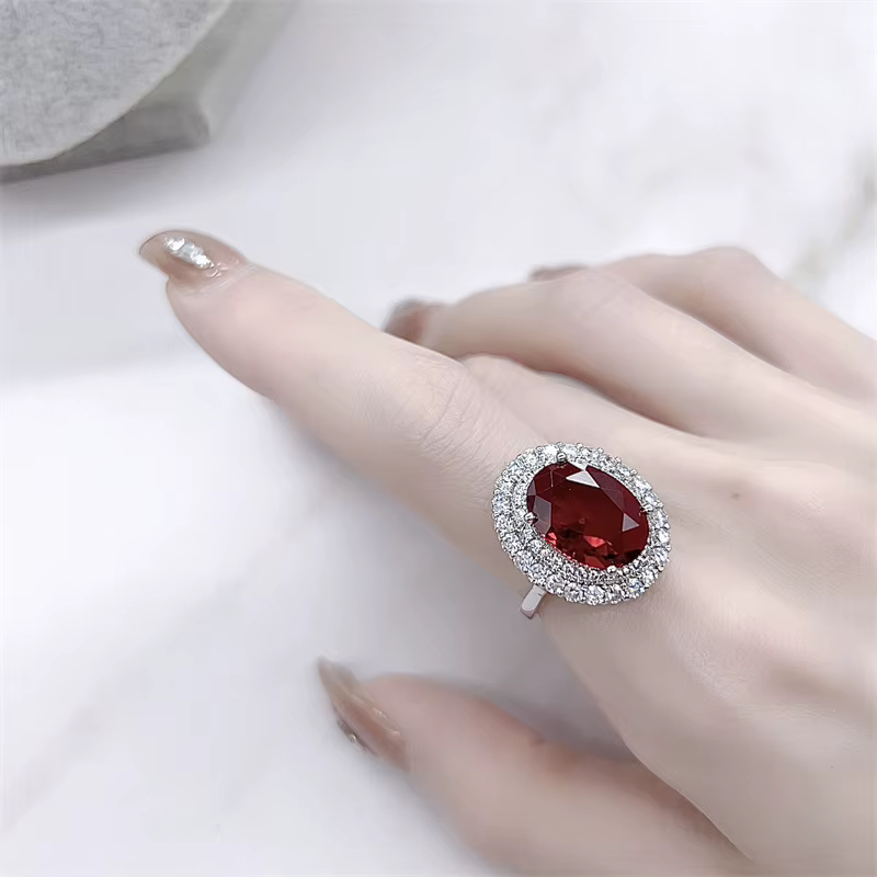 Magnifique rétro luxueux style palais plein de diamants rubis boucles d'oreilles bague collier pour 