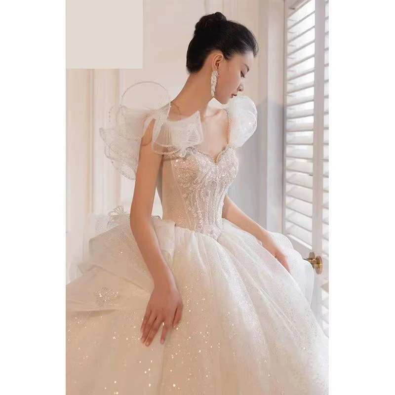 Robe de mariée légère française, épaules dénudées, rétro, épaules dénudées, luxe, ciel étoilé, traîn