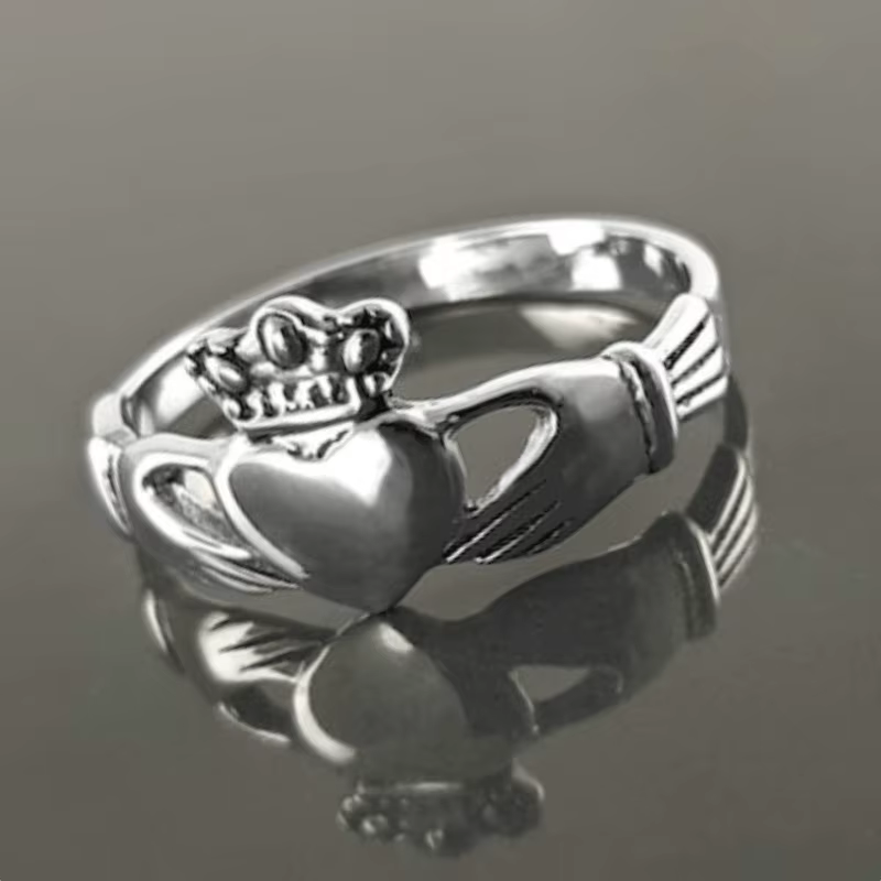 Bague élégante et simple en forme de cœur pour femme, bijou polyvalent en alliage, populaire sur les