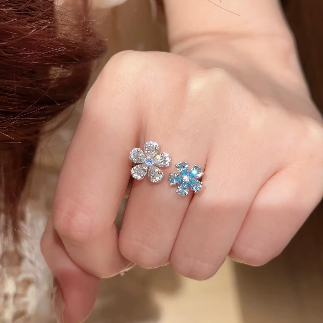 Bagues à fleurs en diamants bleus pour femmes, style frais, simple, léger, luxueux, brillant, haut d