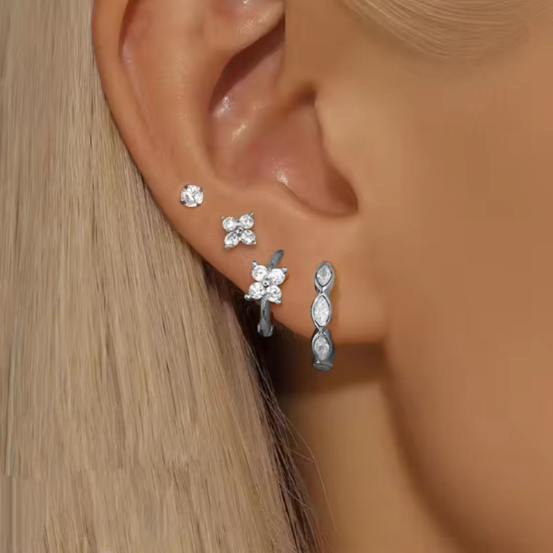 4 pièces Zircon coeur lune fleur petites boucles d'oreilles ensemble pour les femmes en acier inoxyd