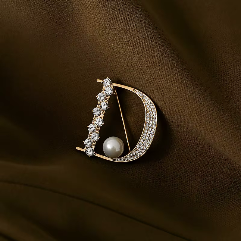 Bijoux de luxe en Zircon plaqué or 14K, nouveau Design coréen, perle de luxe, broche lettre D, acces
