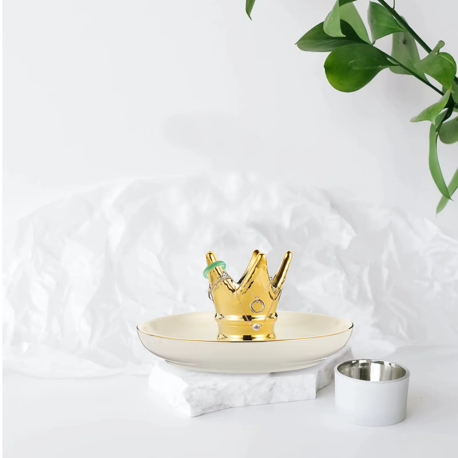 Plateau de rangement pour bijoux en céramique, plateau de présentation décoratif en forme de couronn