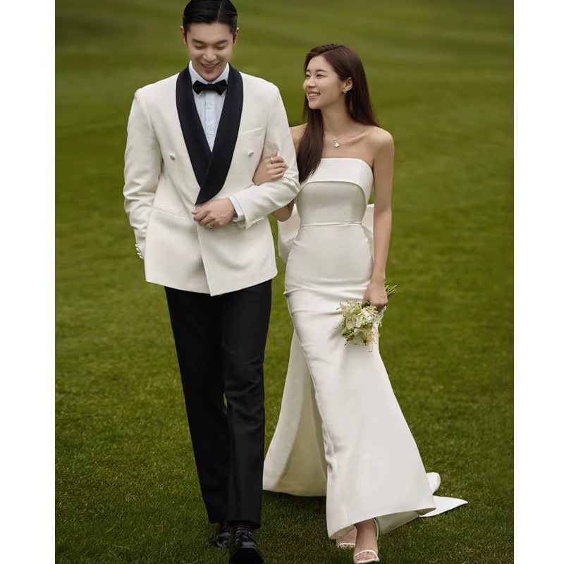 Robe de Mariée Blanche Légère, Simple, Sans Bretelles, Arc Français, Amincissante, Jupe en Queue de 