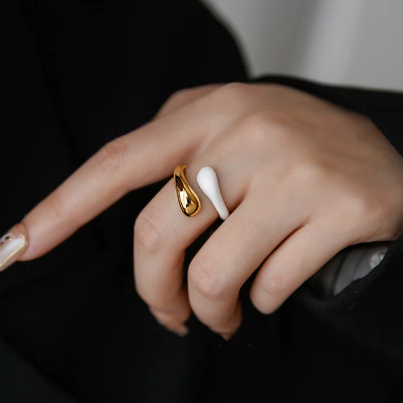 INS-Bague ouverte en forme de goutte d'eau pour femme, bijoux imperméables, blanc, noir, émail, croi