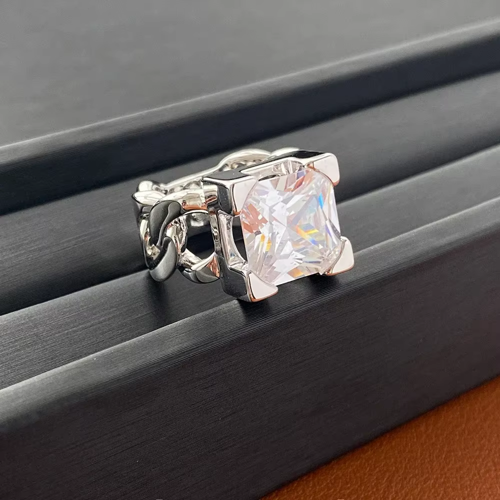 Bague carrée en argent avec zircon de créateur célèbre Europe-Amérique 2026, bijou de luxe pour femm